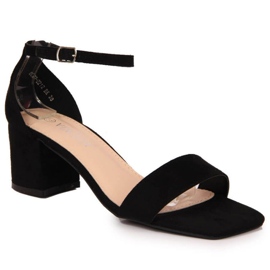 Black sandals on the Vinceza W JAN107A post