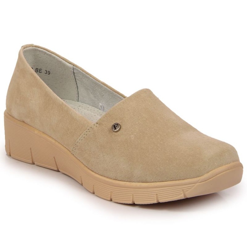 Leather shoes on the wedge Filippo W PAW343B beige