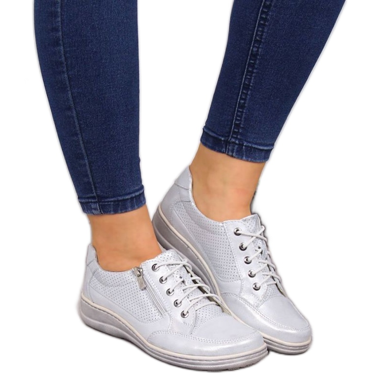 Leather shoes with zipper, silver Helios W H357C