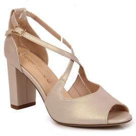 Sandals on a pearly post Sergio Leone W SK210D beige