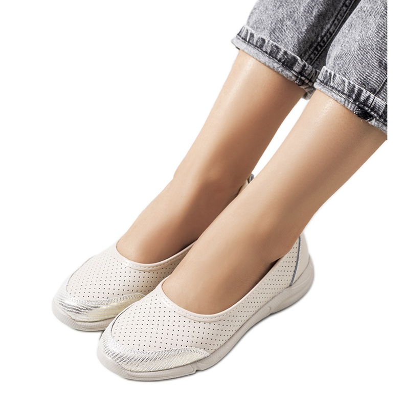 Mirjam beige leather ballerinas