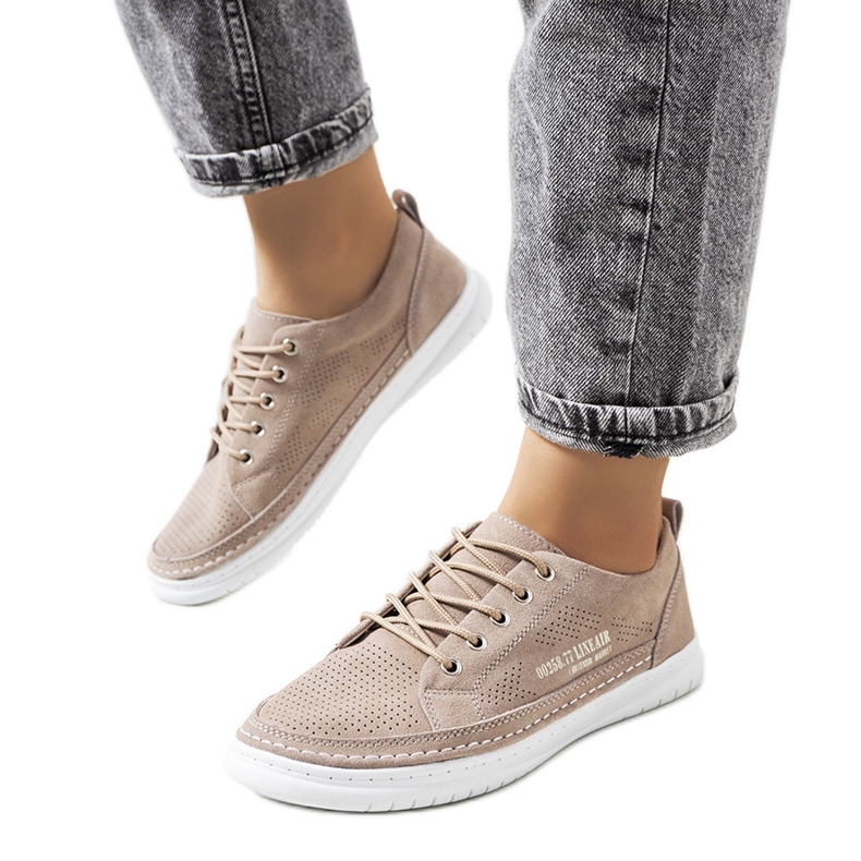 Beige leather Valeska trainers
