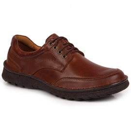 Brown leather casual shoes for men Łukbut 947