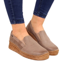 Leather women's shoes with a beige wedge Helios 350