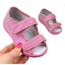 Girls' slippers, pink shimmering home sandals Nazo Girls' slippers, pink shimmering home sandals Nazo
