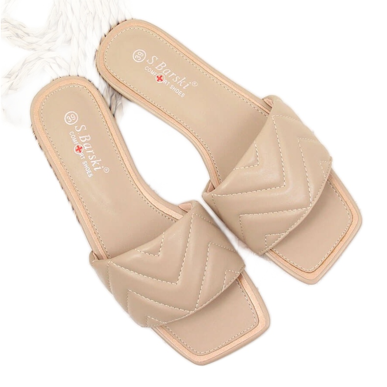 S.Barski Women's beige quilted slippers S. Barski
