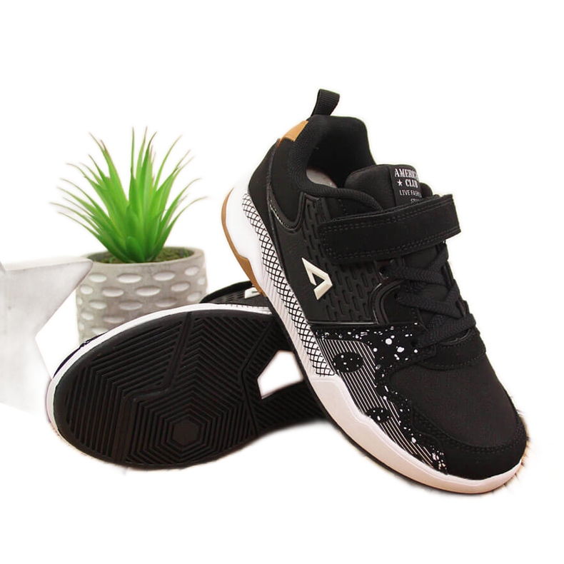 Black American Club children's sports shoes with velcro