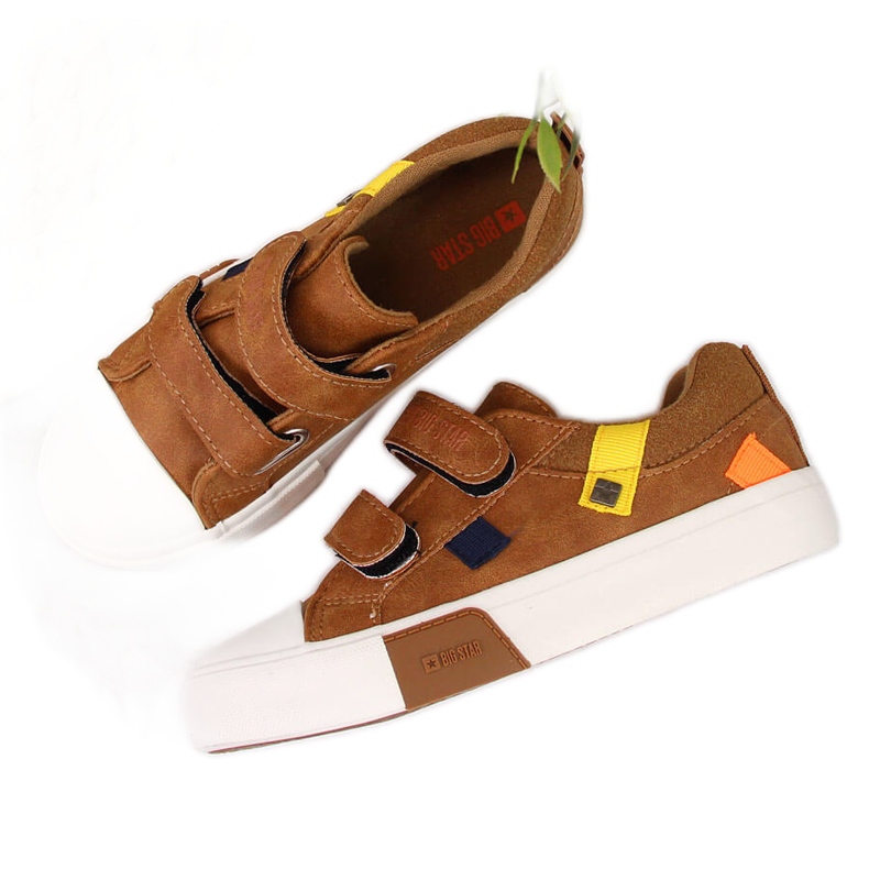 Boys' low-top sneakers made of eco leather camel Big Star II374017 brown Boys' low-top sneakers made of eco leather camel Big Star II374017 brown