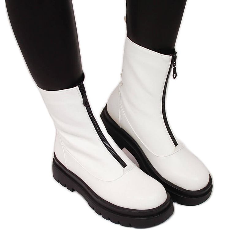 Women's white eVento workers with a zipper at the front