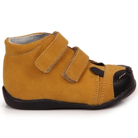 Boys' shoes with velcro camel Kornecki 6448 brown