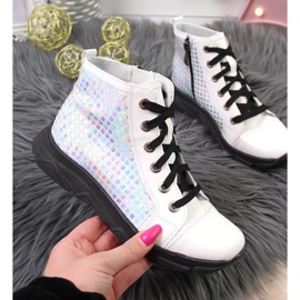 Girls' white holographic boots Kornecki 6814 Girls' white holographic boots Kornecki 6814