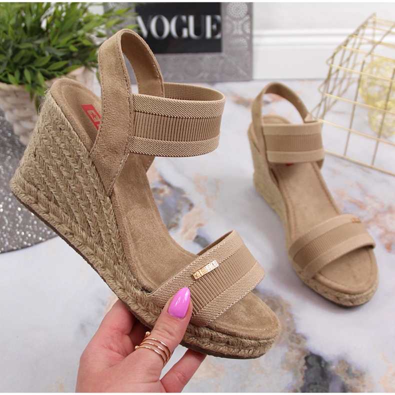Sandals espadrilles on a beige wedge Big Star JJ274978