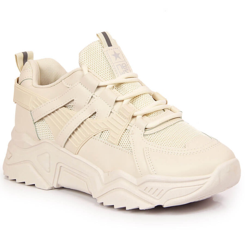 Women's sports shoes on a thick sole, beige NEWS Women's sports shoes on a thick sole, beige NEWS
