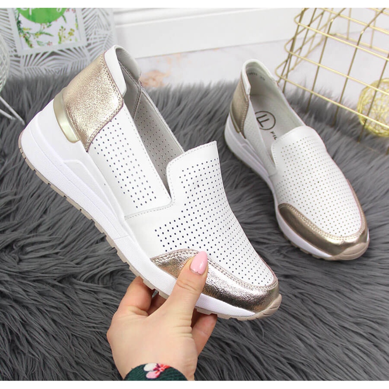 Leather wedge shoes, white Filippo