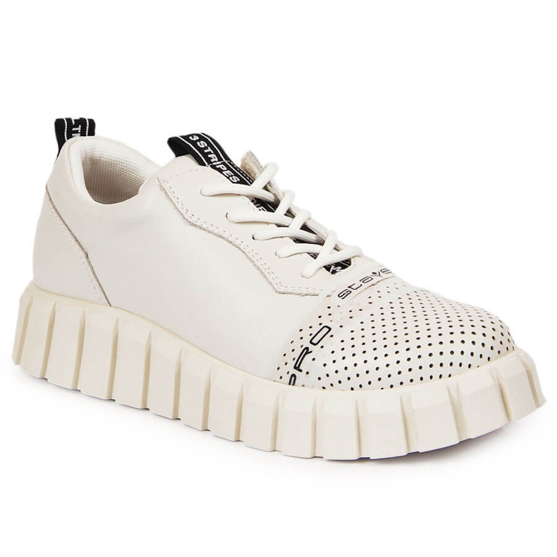 Women's leather shoes on the white Artiker platform