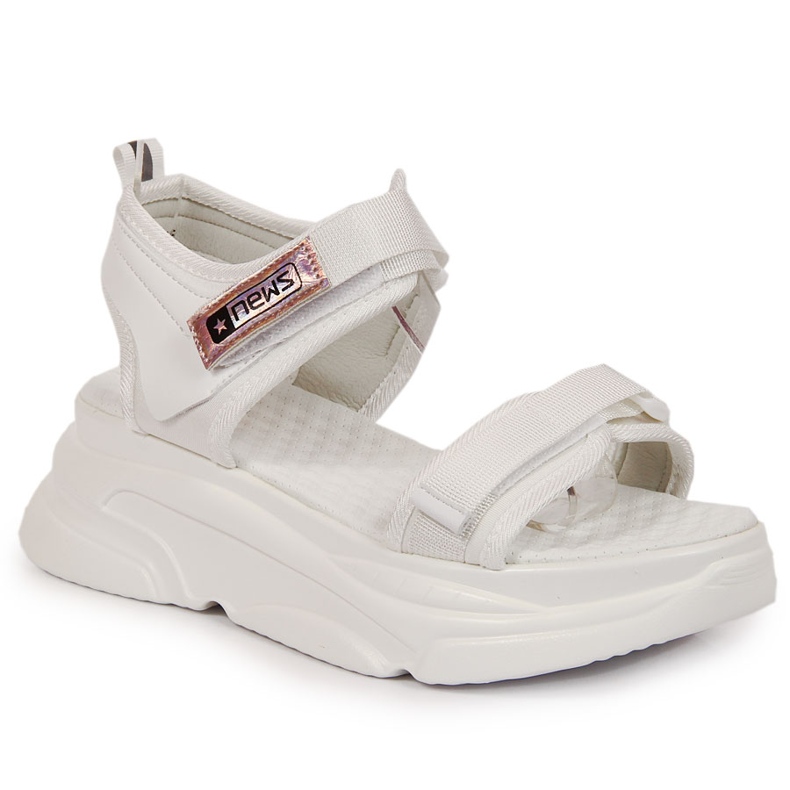 Women's white sandals on the sports platform NEWS Women's white sandals on the sports platform NEWS