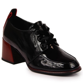 Leather women's shoes on a black block Filippo