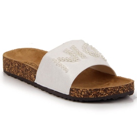 Women's white slippers with pearls eVento