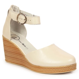 Women's leather sandals on a beige Filippo wedge Women's leather sandals on a beige Filippo wedge
