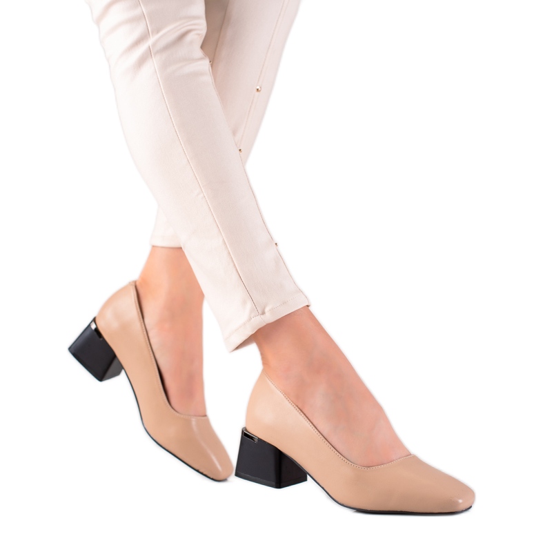 Stylish pumps in leather La.Fi beige
