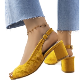 Graco yellow openwork sandals