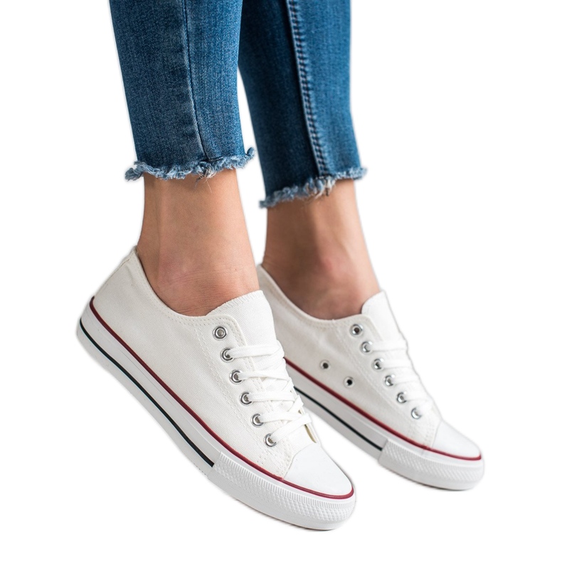 TRENDI White Sneakers