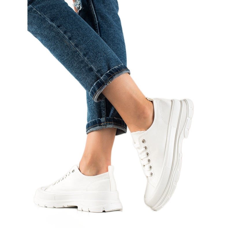 TRENDI Fashionable White Sneakers