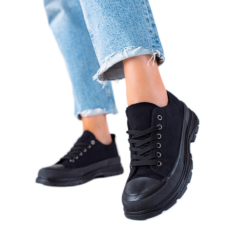 SHELOVET Black Sneakers On The Platform