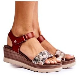 S.Barski Leather sandals on a brown Josella wedge beige