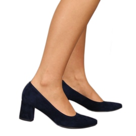 Pumps on the pillar, navy blue Juma