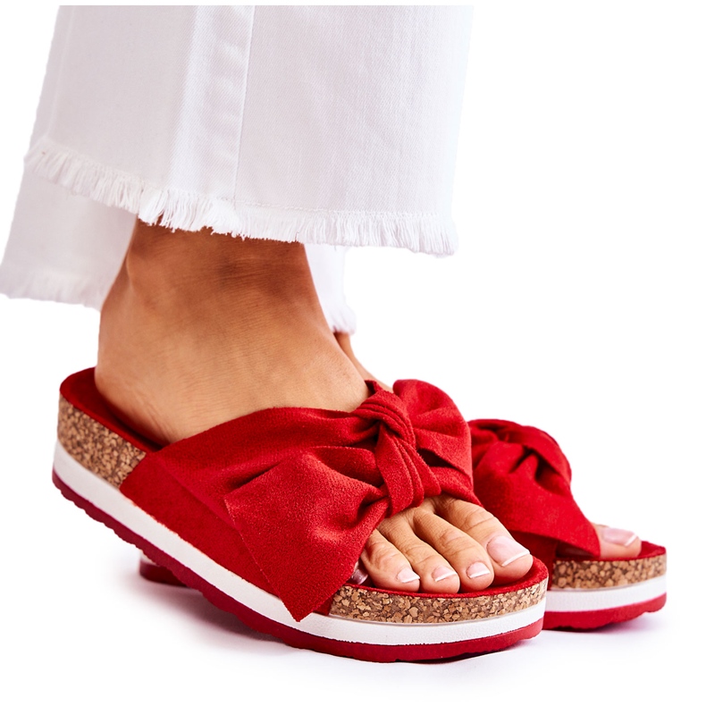 PG1 Flip Flops On The So Comfy Red Platform