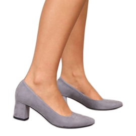 Pumps on the pillar, gray suede W Juma
