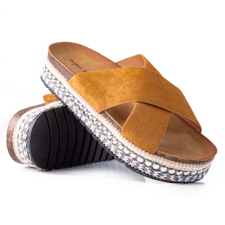 SHELOVET Fashionable Slippers On The Platform brown