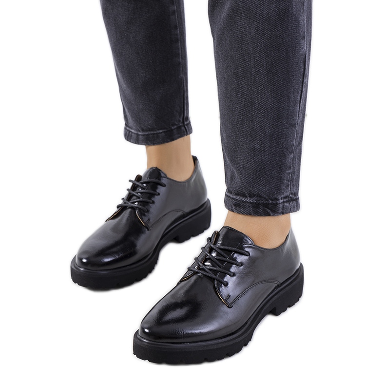 Black women's shoes from Mungo