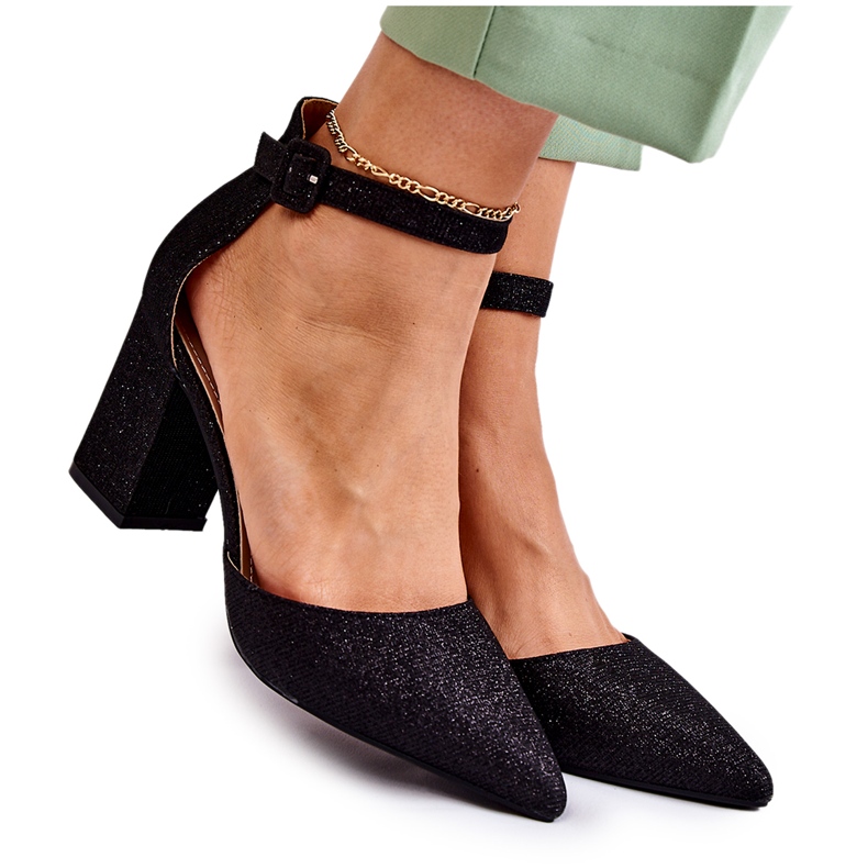 WS1 Shiny Black Amira Pumps On A Bar