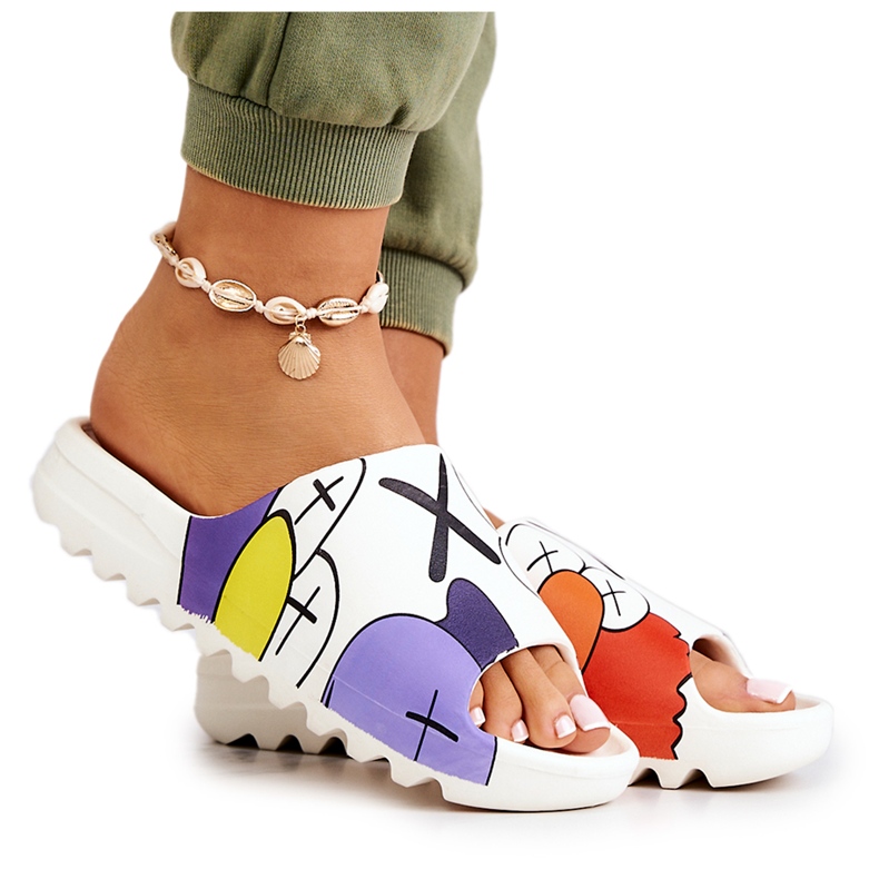 Rubber flip -flops with white print