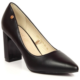 Pumps on the Vinceza W JAN126A post black