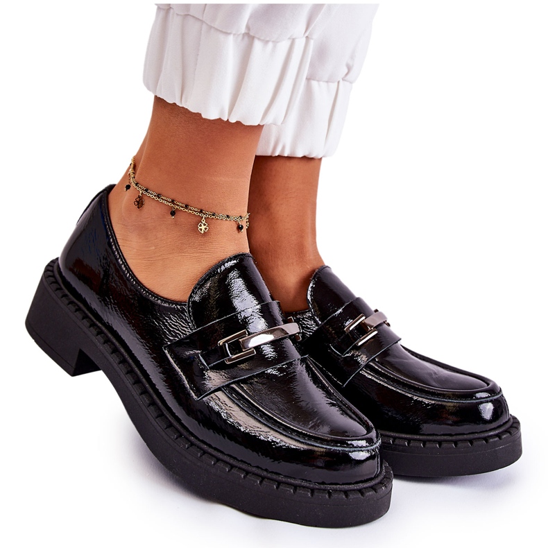 Lacquered Shoes With Silver Ornament Black Hestill