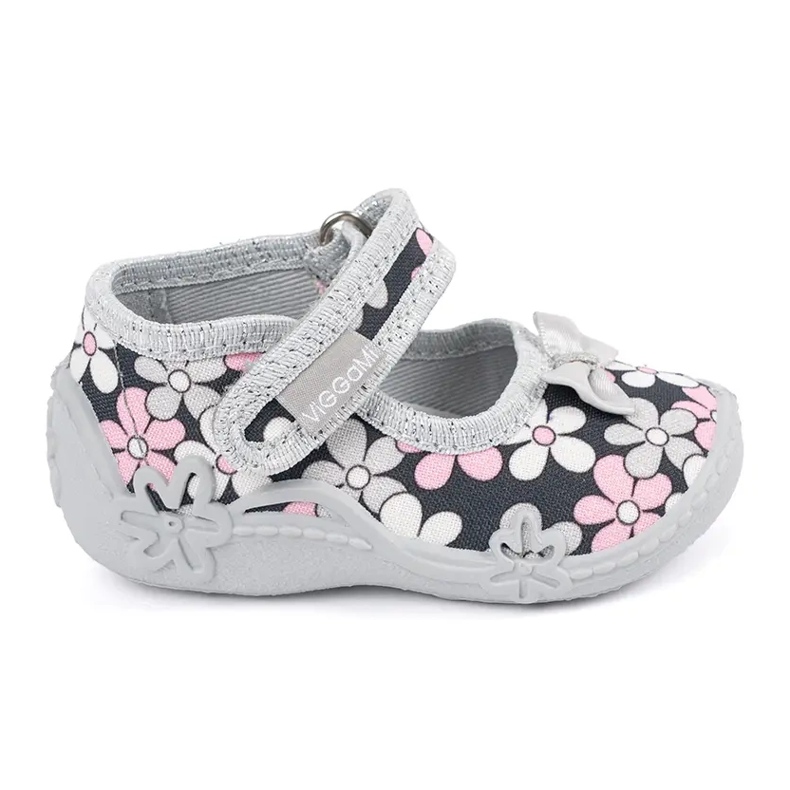 Zosia girls' slippers Viggami flowers grey Zosia girls' slippers Viggami flowers grey