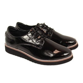 Black patent leather women's shoes Filippo