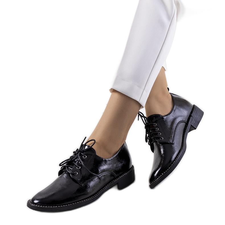Black women's shoes from Ricieri