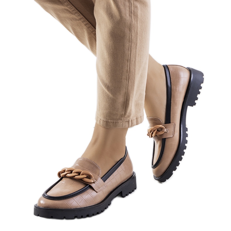Beige shoes from Kesira
