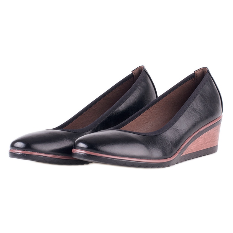 Black wedge pumps by W. Potocki
