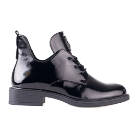 Elegant black patent Vinceza boots