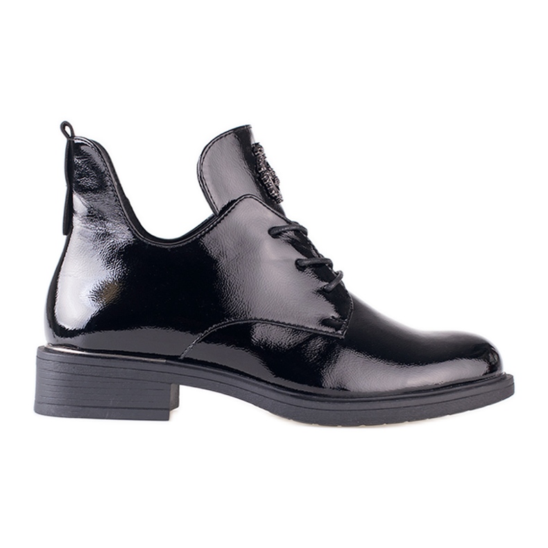 Elegant black patent Vinceza boots
