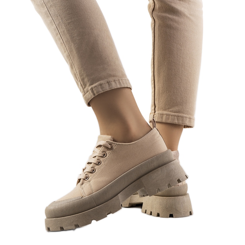 Beige women's Maryland shoes