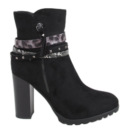 Black Soma Black high heels