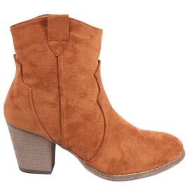 High-heeled cowboy boots from Seed Camel brown High-heeled cowboy boots from Seed Camel brown