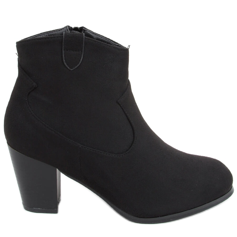 Undo Black cowboy boots