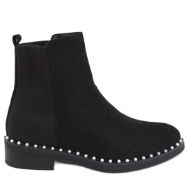 Chelsea boots with Lando Black pearls
